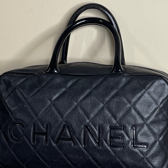 💯AUTH CHANEL LOGO SPELL OUT QUILTED CAVIAR MATALESE BOSTON BAG BLACK MEDIUM EUC - Picture 13 of 15